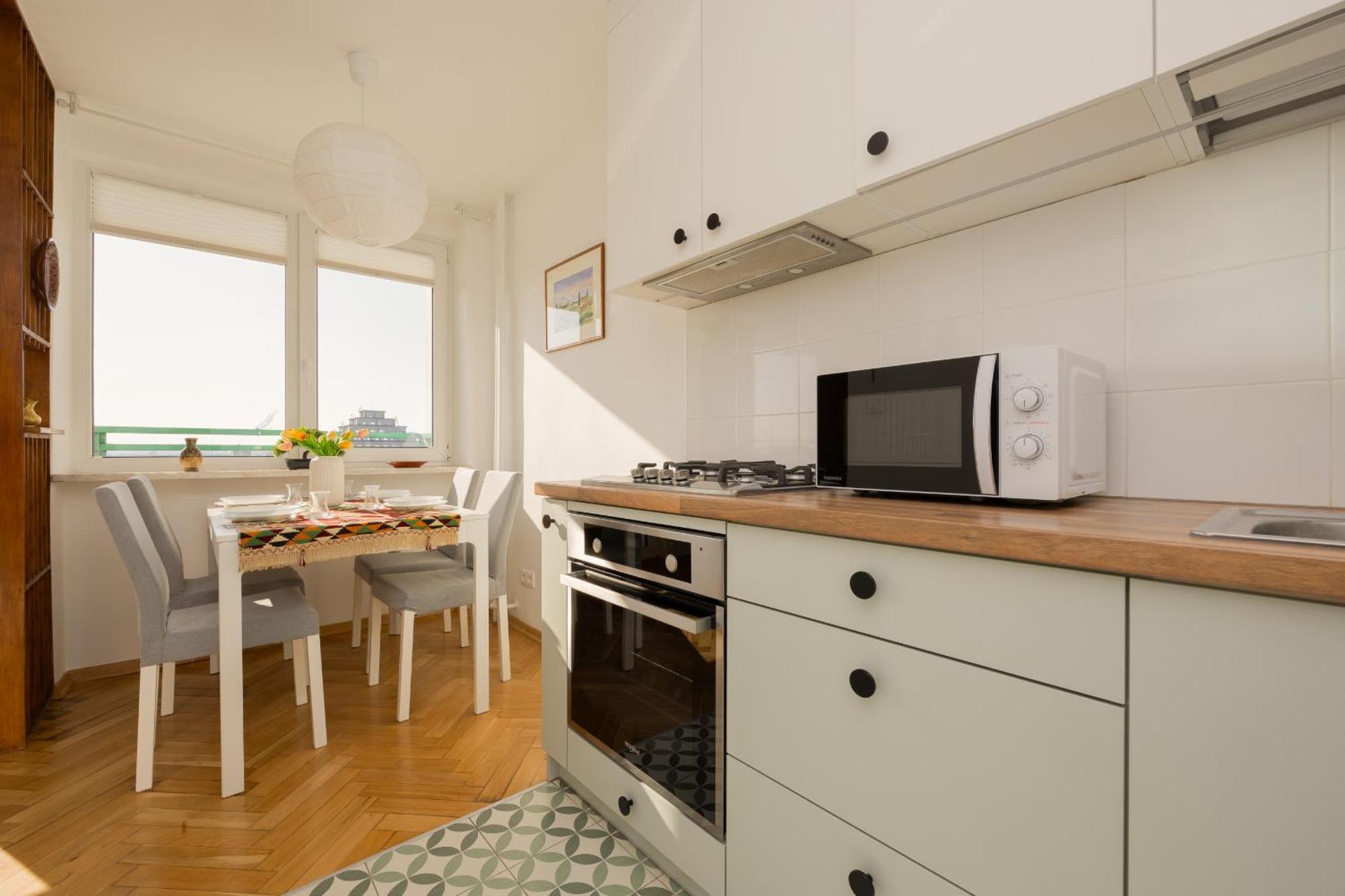 Autumn With Balcony And Two Bedrooms By Renters * Warsaw