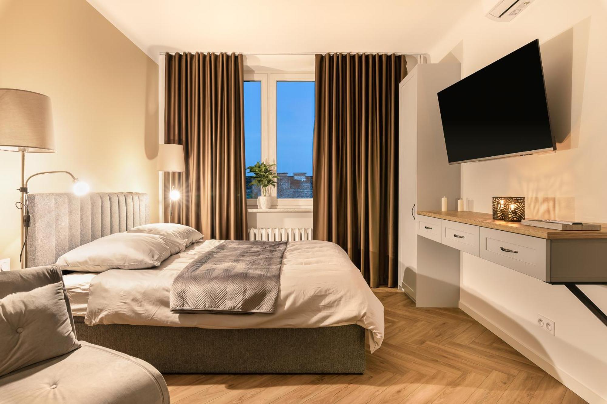 Ruby House Center Apartment Warsaw
