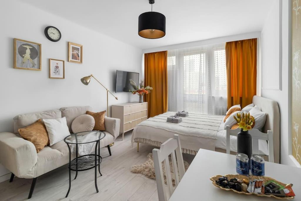 Air-conditioned Downtown Oasis On Foot To Station Metro Smarttv Wifi * Warsaw