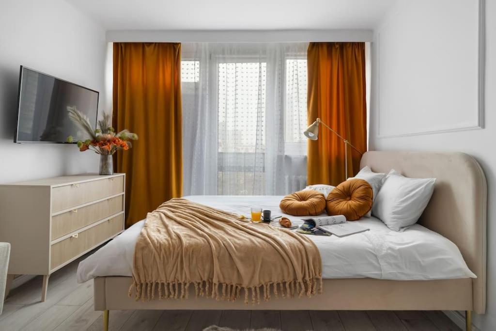 Apartment Air-conditioned Downtown Oasis On Foot To Station Metro Smarttv Wifi *