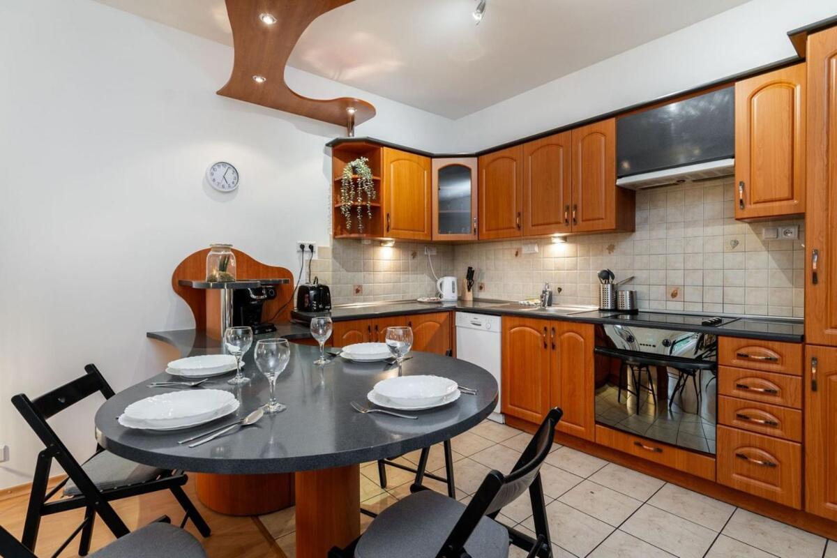 Apartament Superb Place To Live Saska Kepa Warszawa