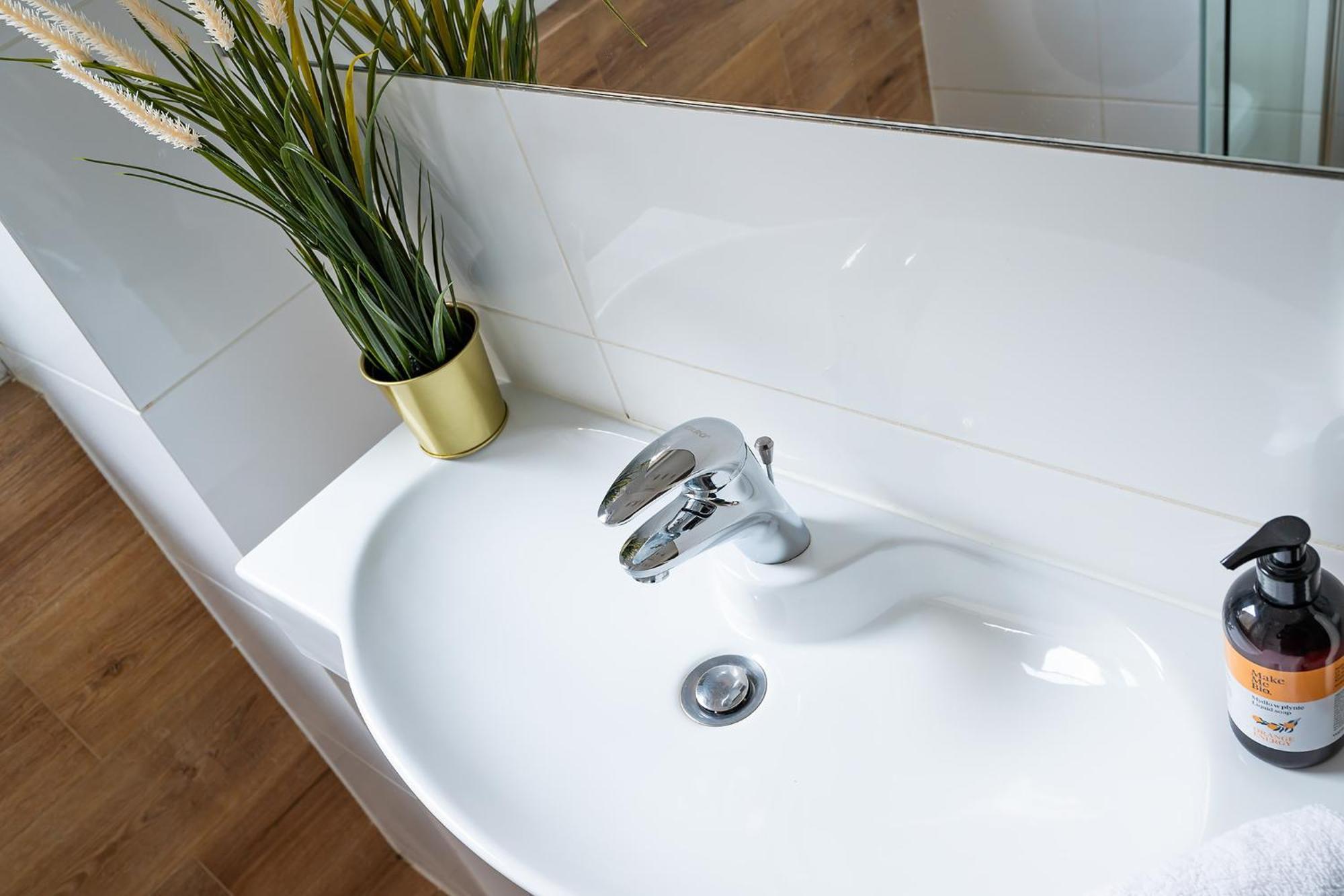Apartment Marszalkowska 83 - Stacja Metra 500m - Dworzec Centrlany 1km - Better