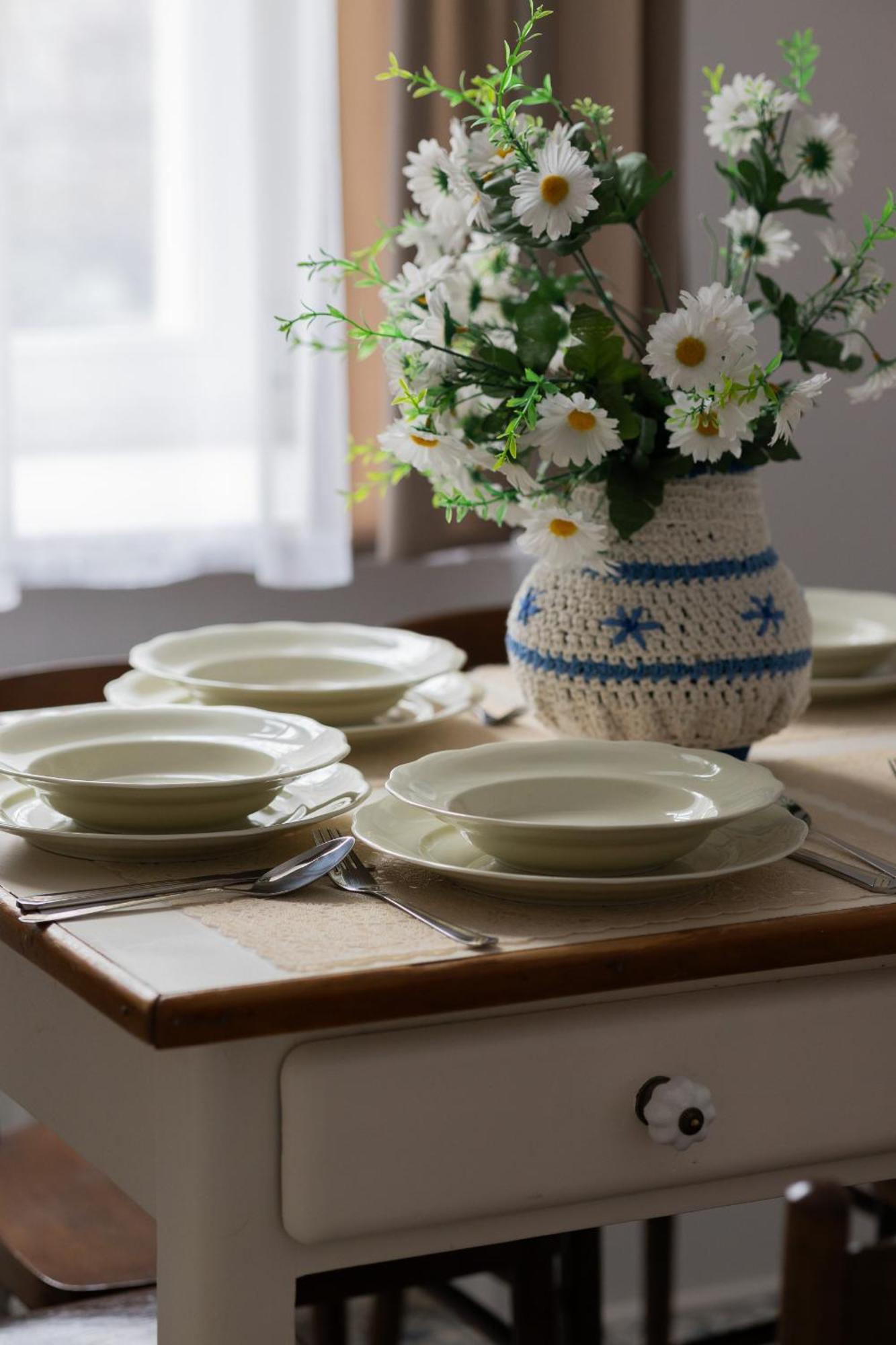 Spacious Vintage 1930's Inspired By Renters *