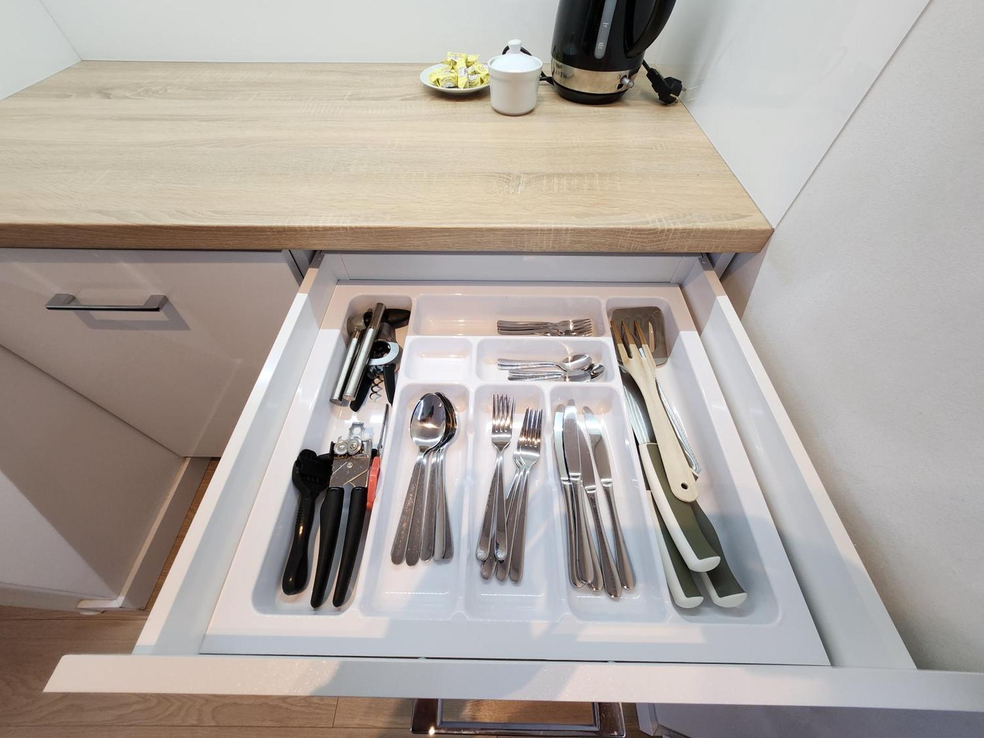Premium Spire +parking Apartment *