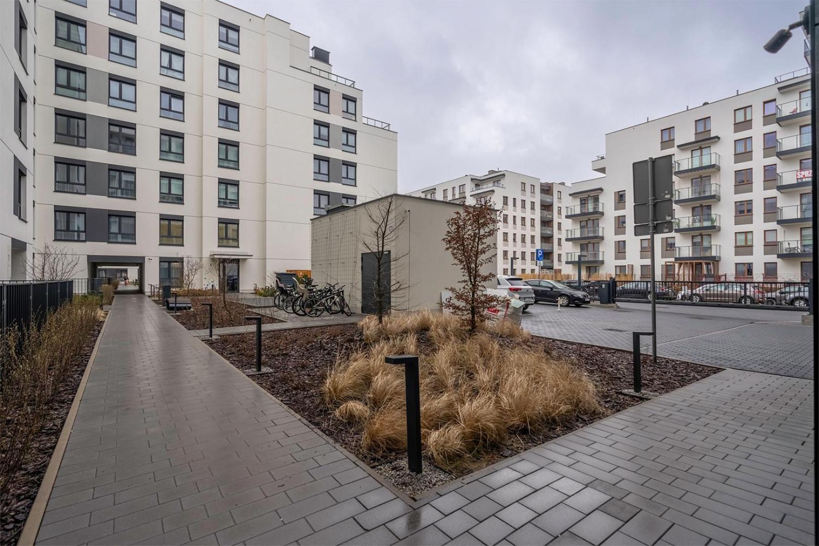 Airport - Private Terrace & Parking - By Rentujemy *