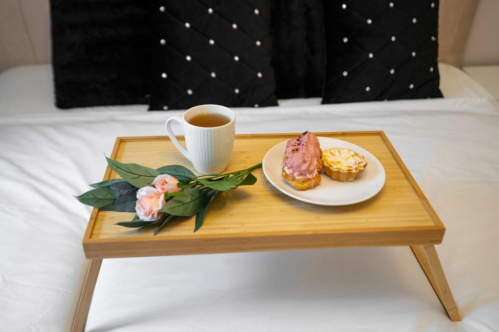 Airport - Private Terrace & Parking - By Rentujemy Apartment *