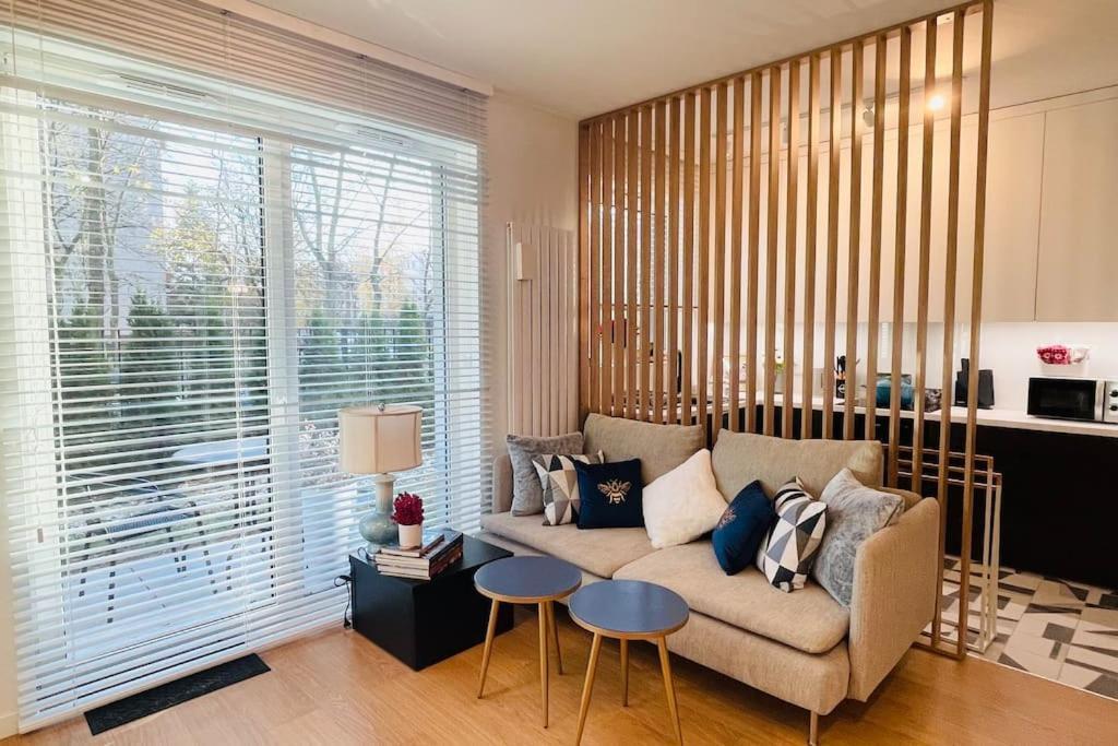 The Urban Retreat @ Mokotow District Of Apartment *