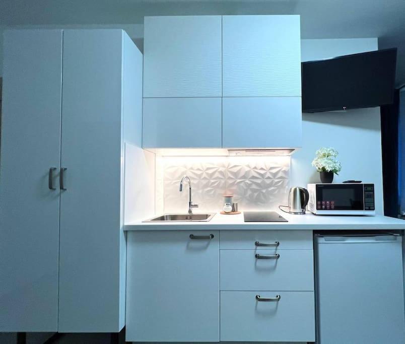 Apartment K22 Chopin Airport C *
