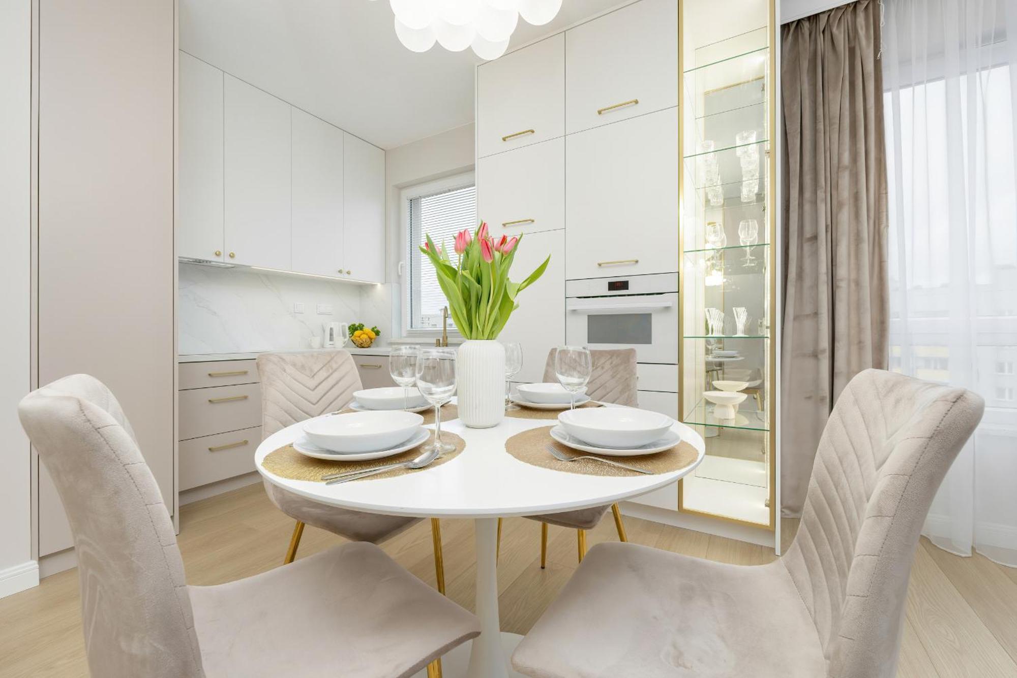 Stylish With Balcony 7th Floor By Renters * Warsaw