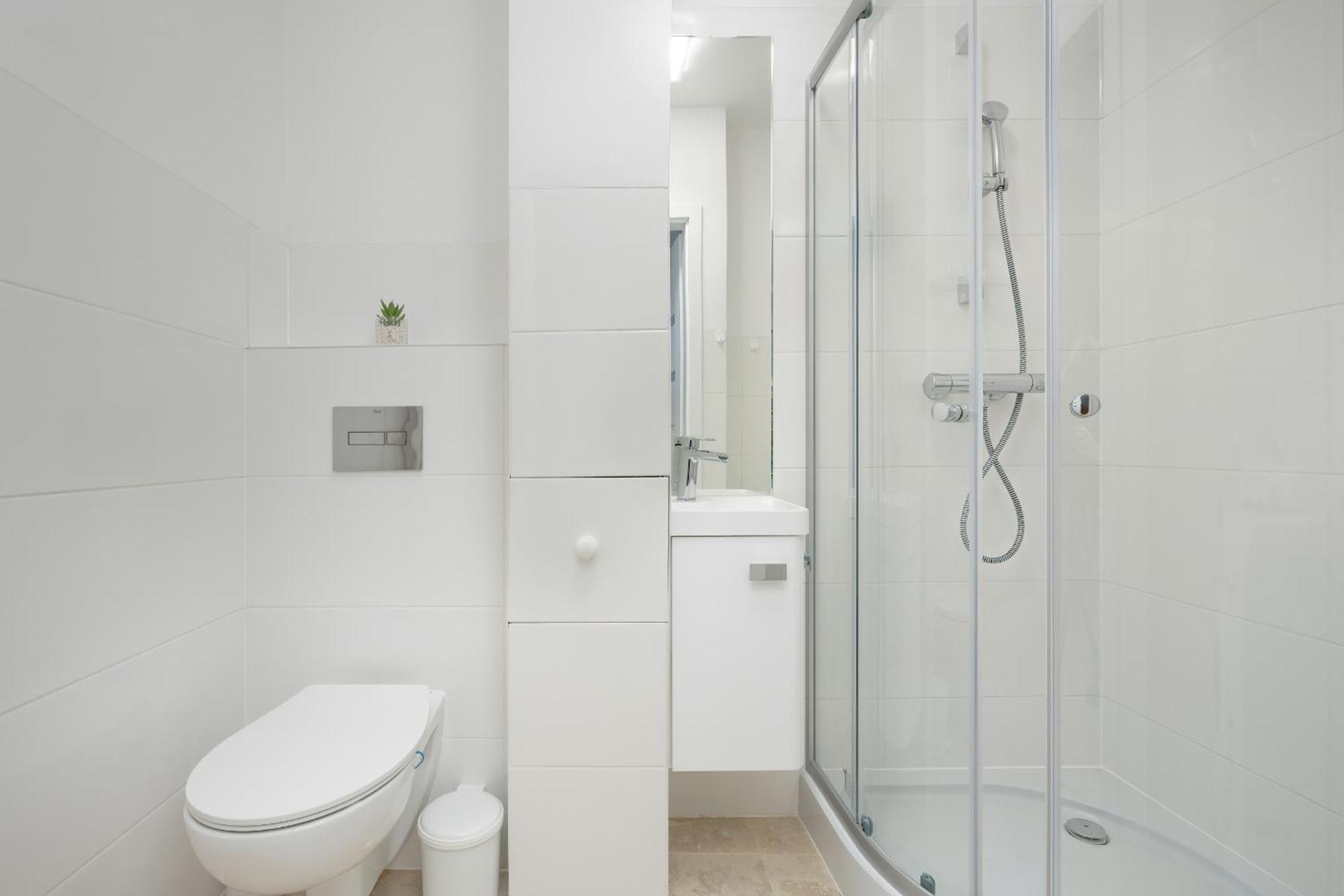 Apartment Beautiful & Bright Walowa With Balcony By Renters *