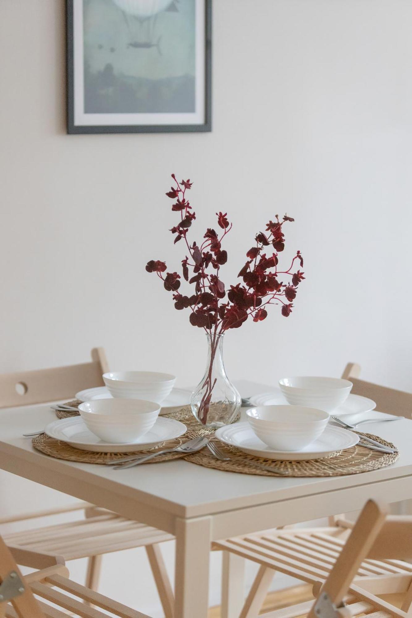Apartment Beautiful & Bright Walowa With Balcony By Renters *
