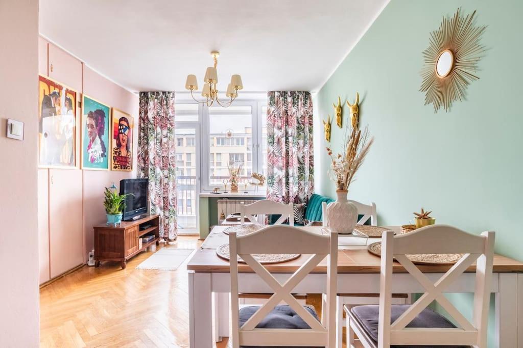 Boho Chic Center