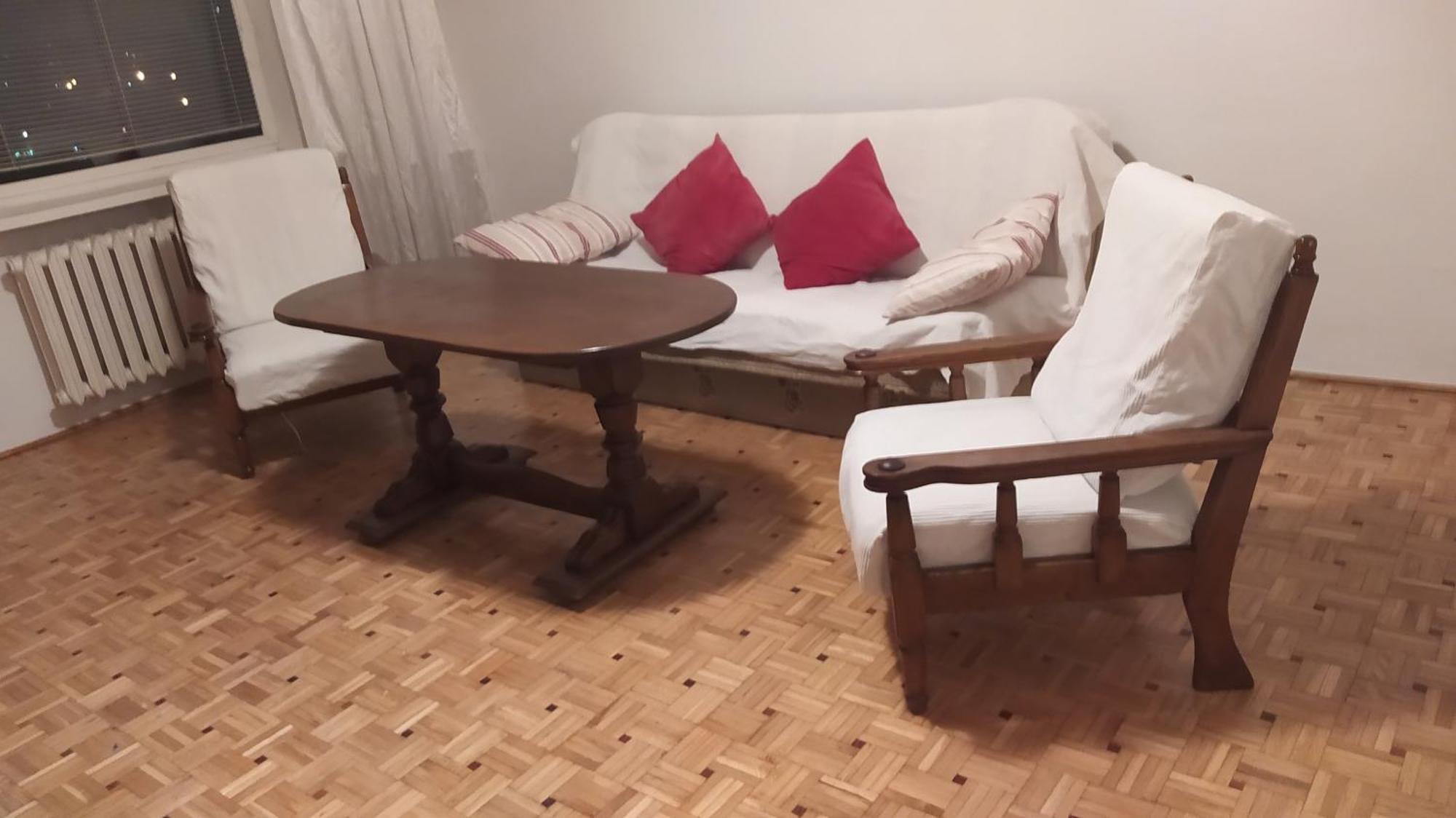 Uroczy Z Bezplatnych Parkingiem Apartament *