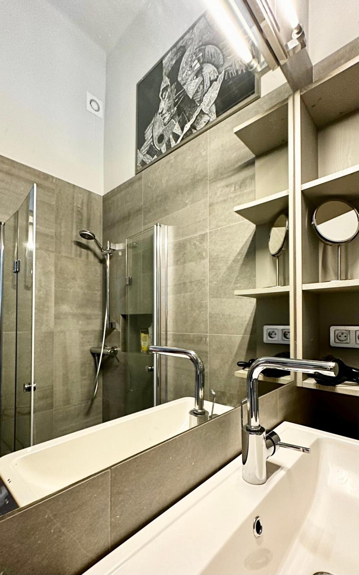4m High In Heart Of Warsaw! Apartment Warsaw