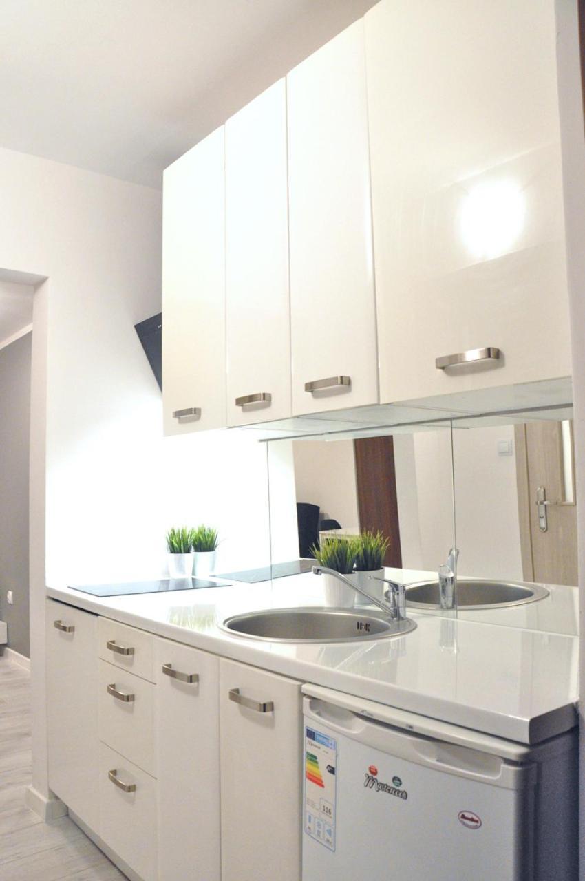 Apartment And Comfy Close To Old Town And Metro. *