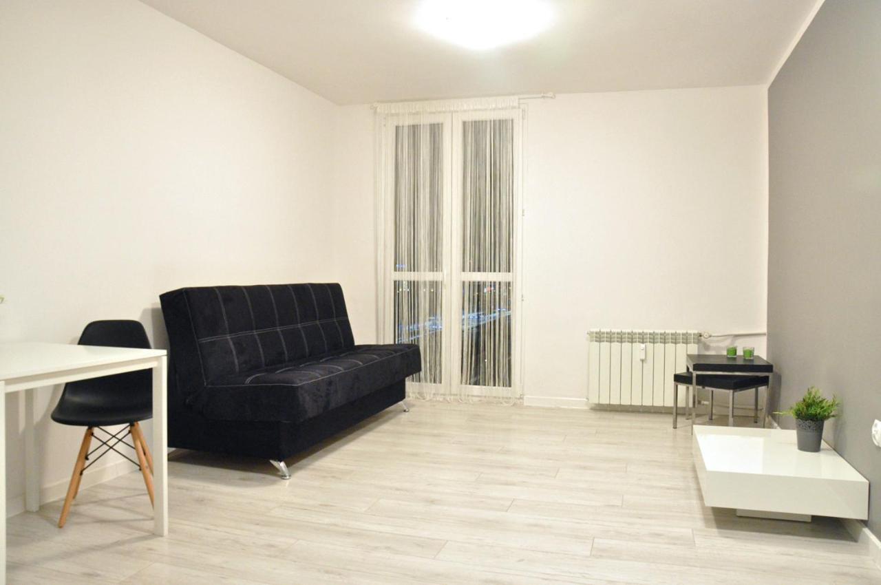 And Comfy Close To Old Town And Metro. Warsaw