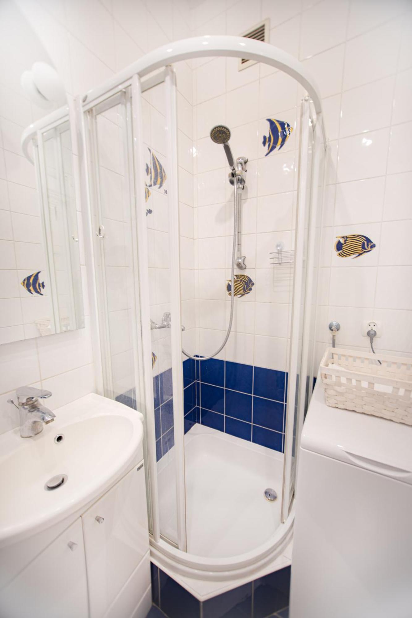 Hoza Str Apt. Great Location. Close To Everything. Apartment
