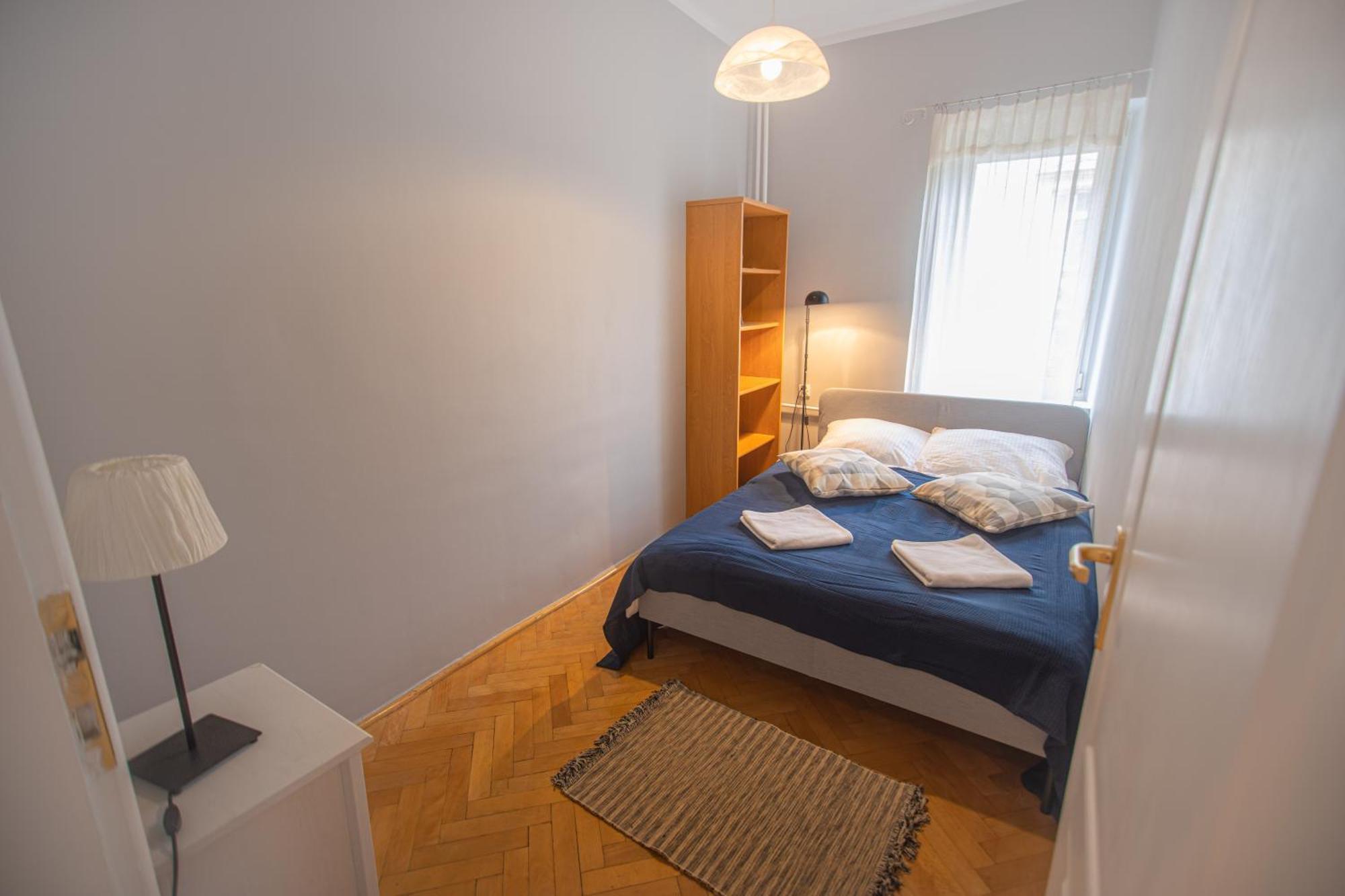 Hoza Str Apt. Great Location. Close To Everything.