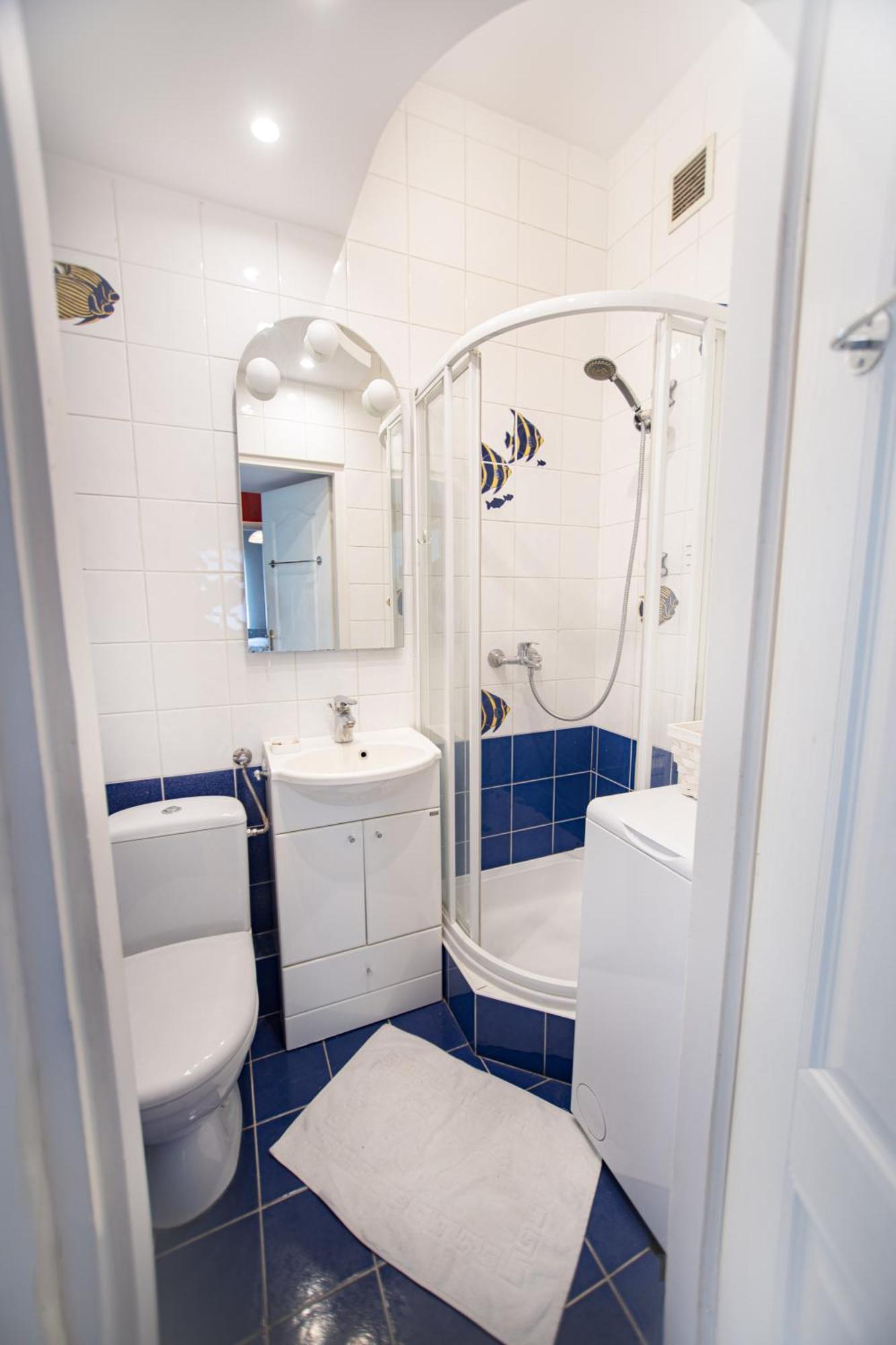 Hoza Str Apt. Great Location. Close To Everything. * Warsaw