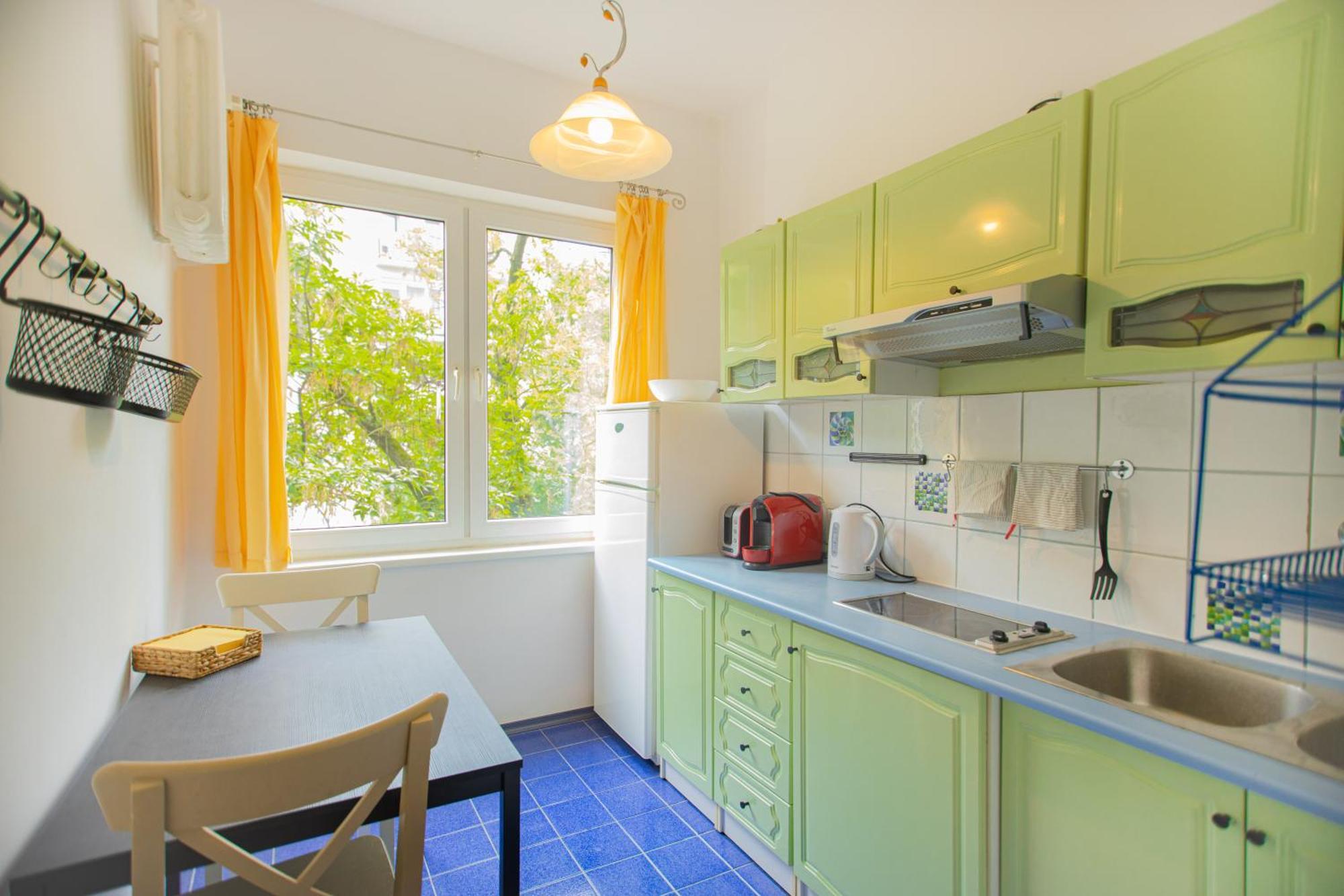 Hoza Str Apt. Great Location. Close To Everything. Apartment