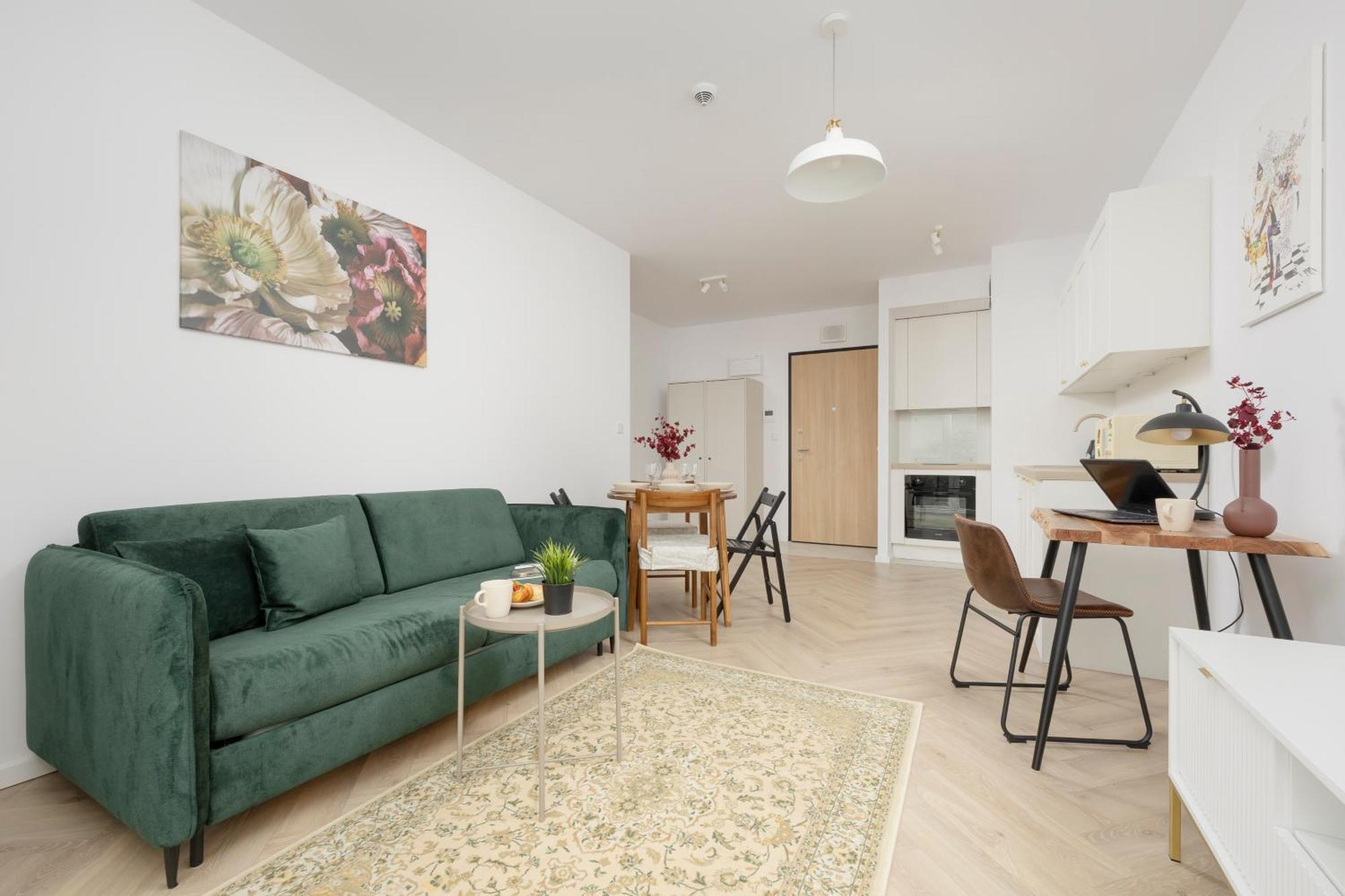 Modern With Balcony Near Aleje Jerozolimskie By Renters * Warszawa
