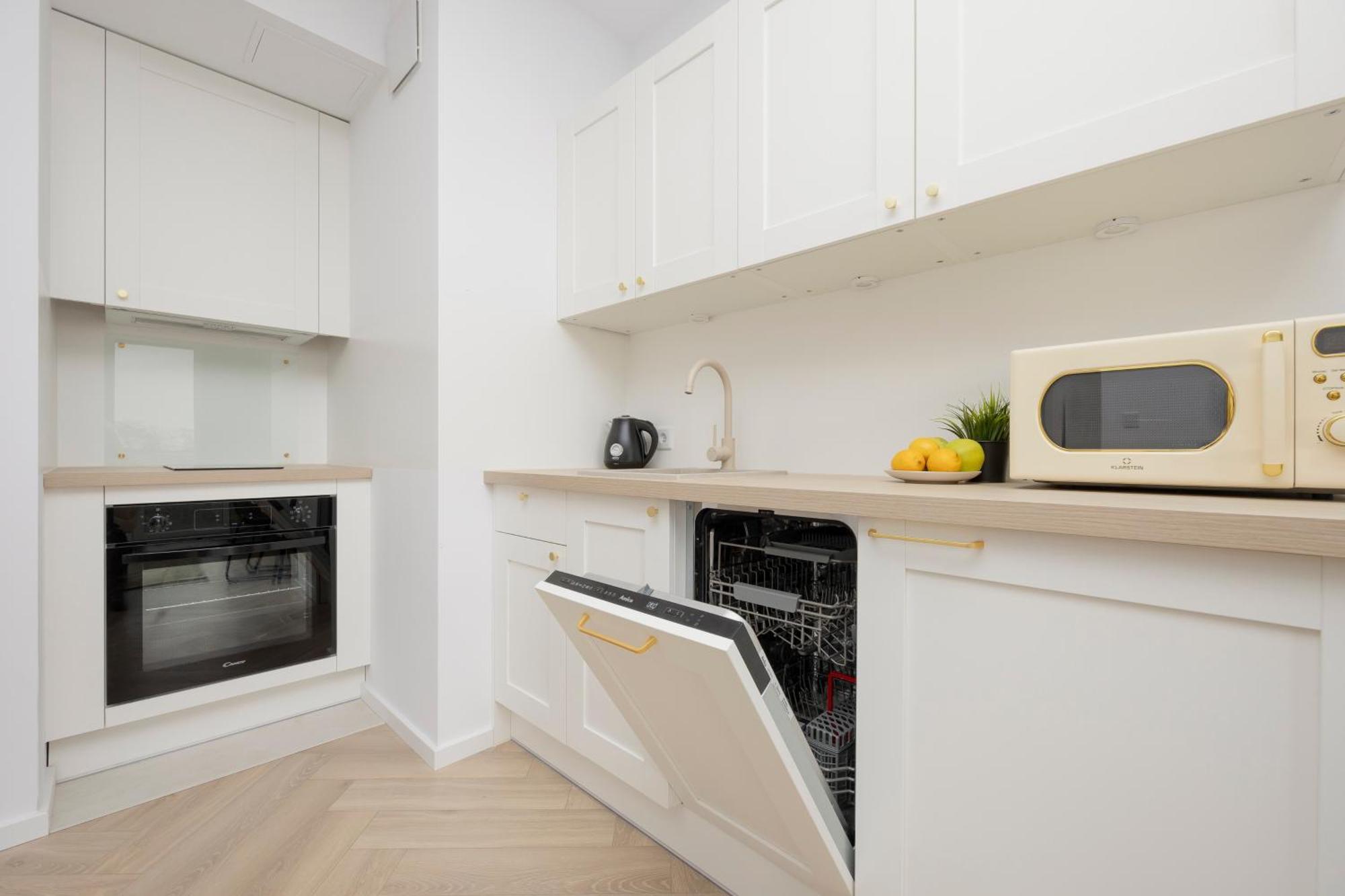 Apartament Modern With Balcony Near Aleje Jerozolimskie By Renters Warszawa