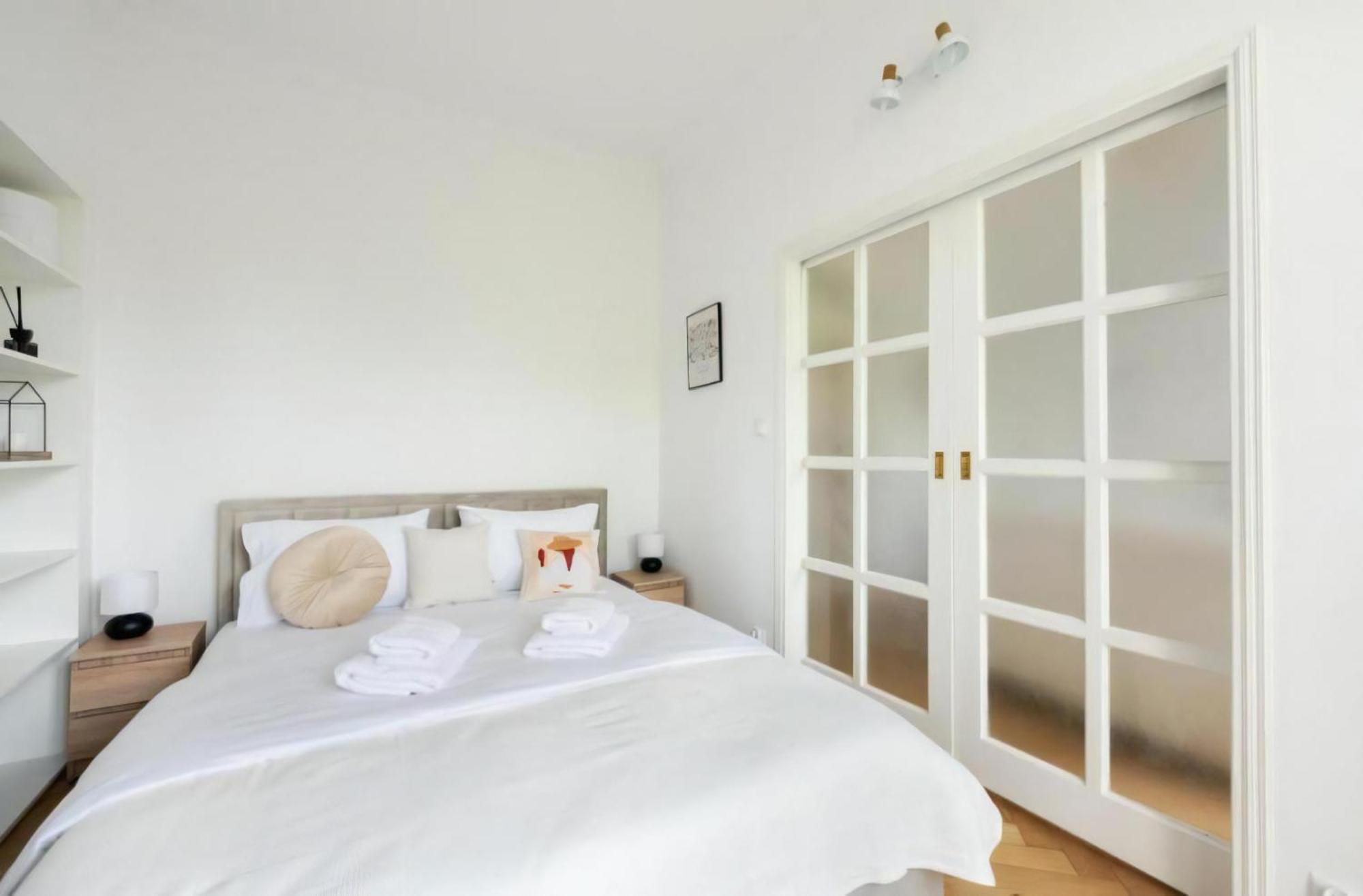 Plac Konstytucji 2 By Nyx Apartment