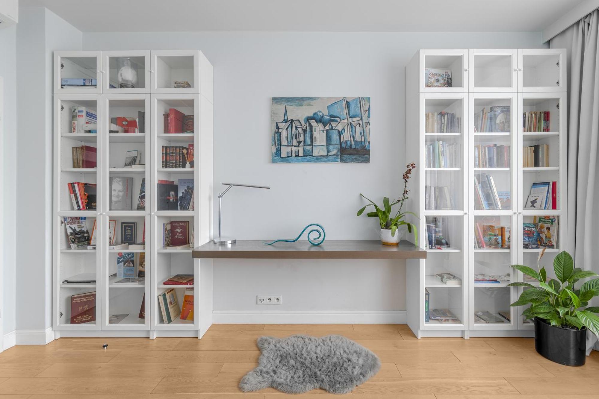 Căn hộ Unitapartament Delux Centrum Blisko Plac Zbawiciela Hala Koszyki Metro Politechnika Jest To Elegancki I Wygodny Na I W Warszawie - Zapraszamy Warsaw