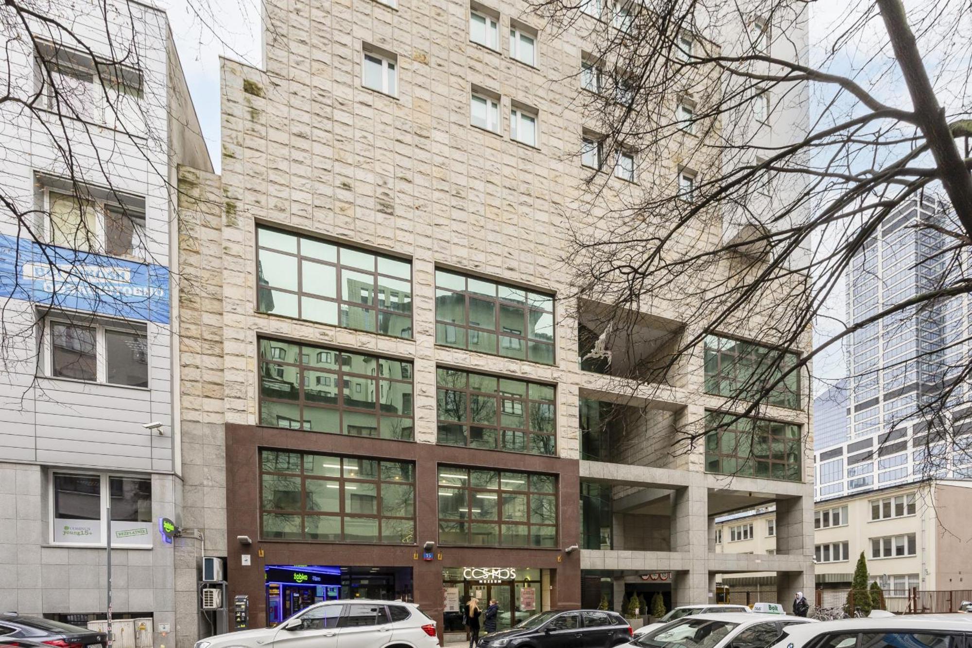 Beautiful By Renters Apartment