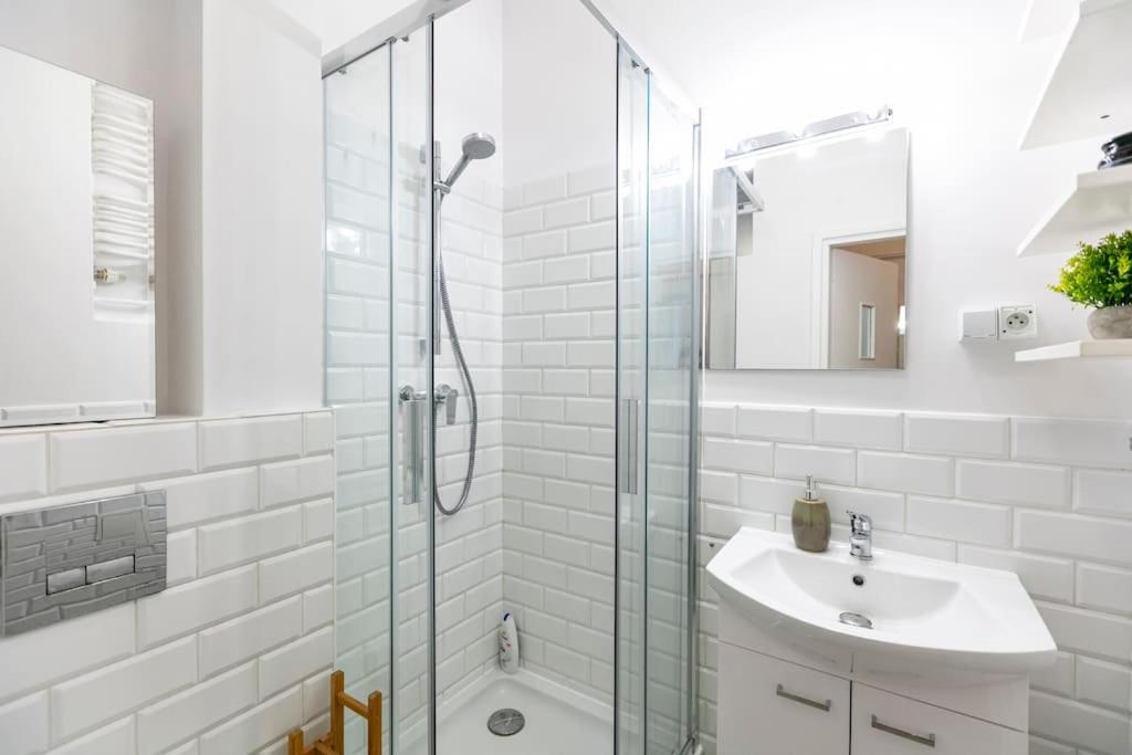 Apartment Sielecka 52 - 4os Apartament