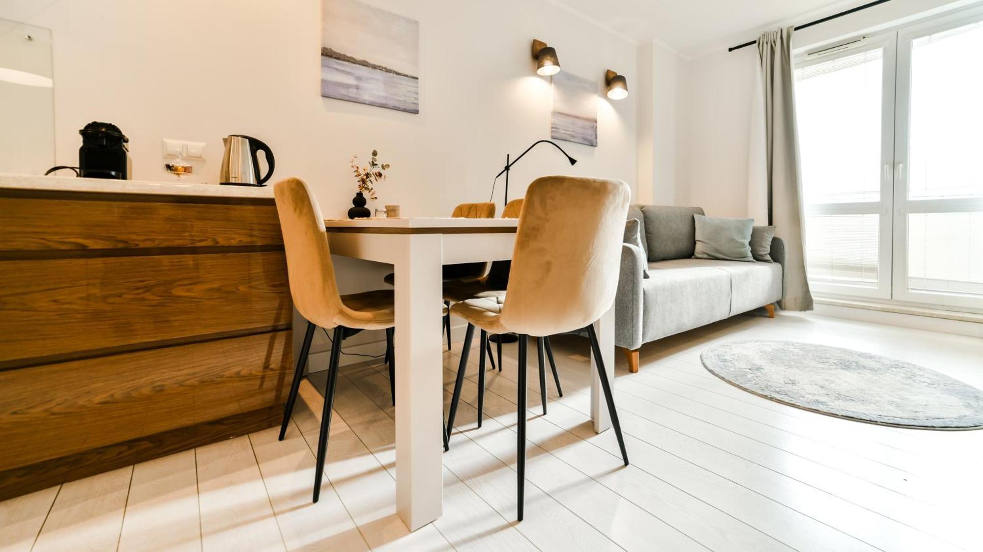 Old Town Heart Xiii - Wola Radziwie 7 * Warszawa