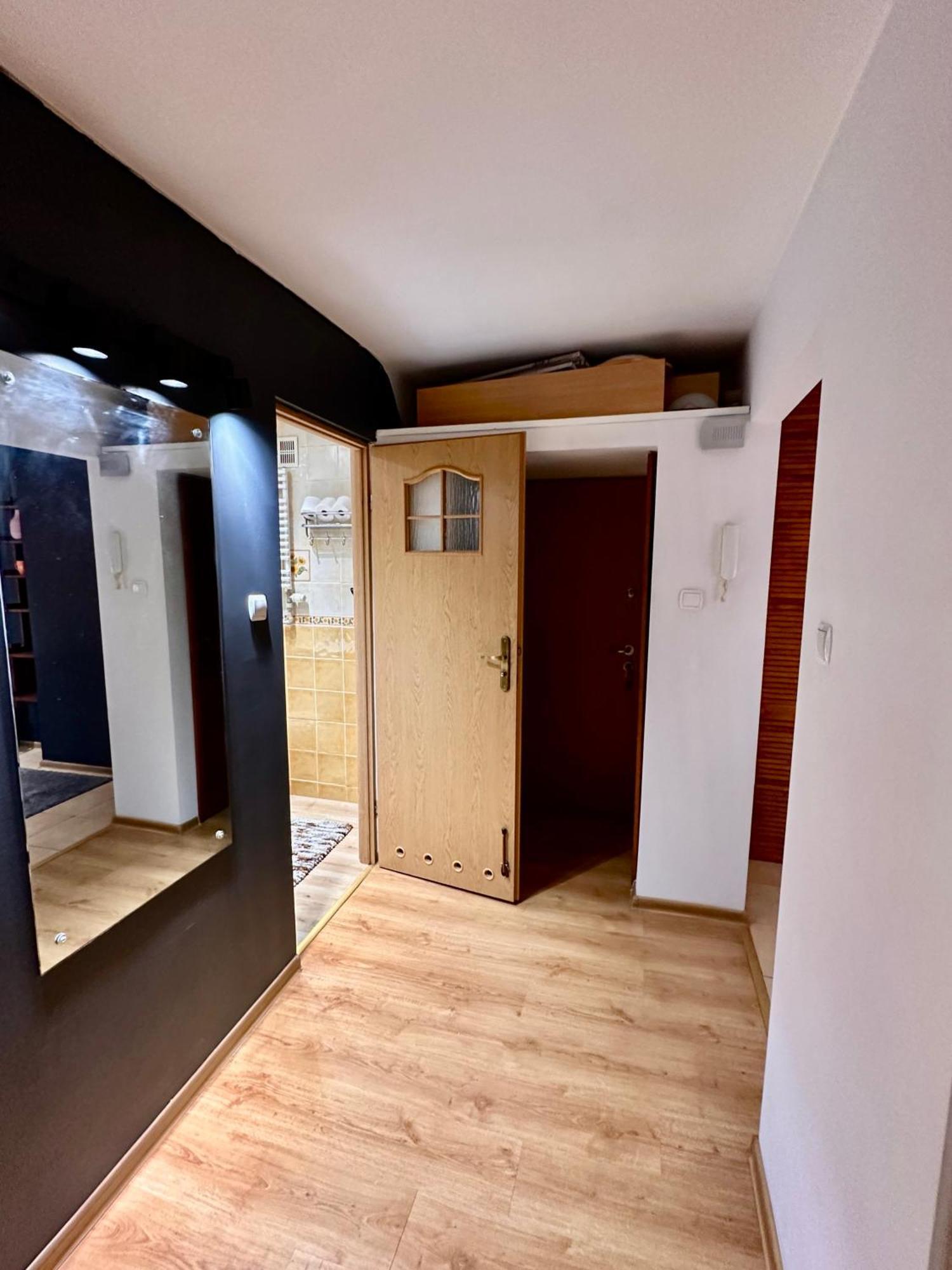 View 3 Fast Wifi 1gbs 85'tv Amazontv Hbo Disney+ Apartament Warszawa