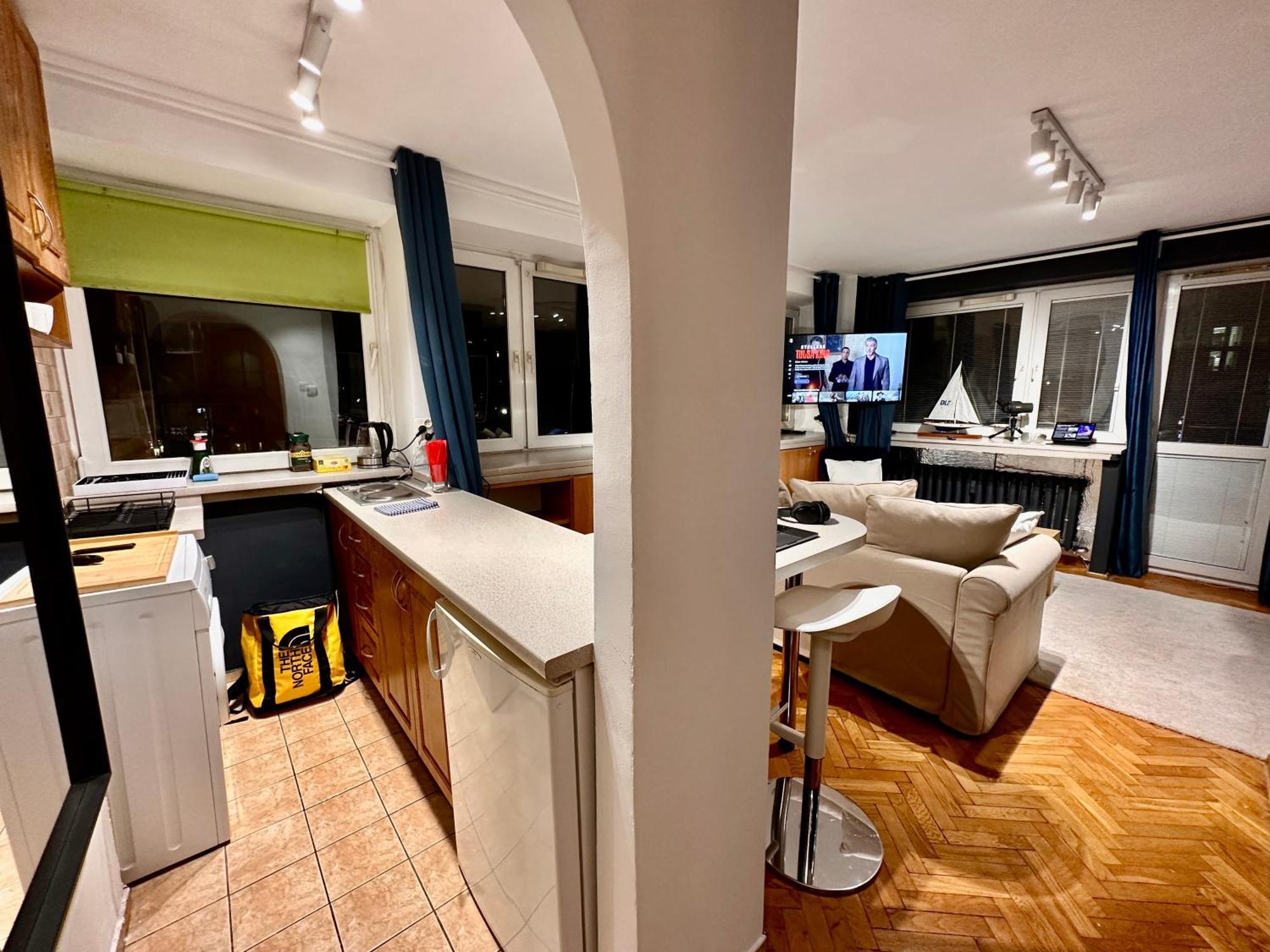 Sushi 2 Fast Wifi 1gbs 85'tv Hbo Disney+ Amazontv * Warsaw
