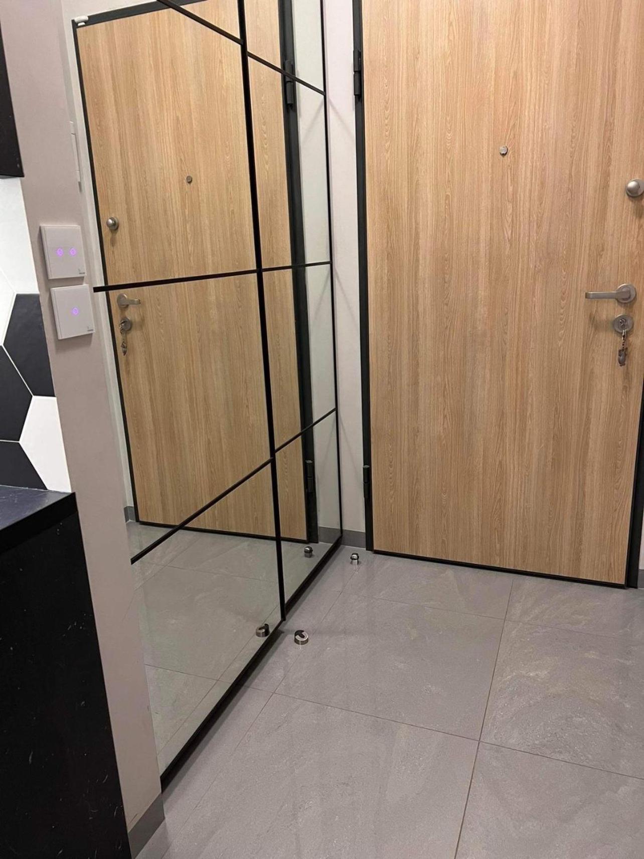 Metro Modern Apartment Warsaw