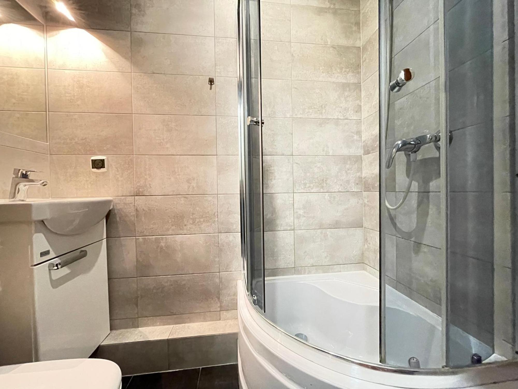 Apartment Superior Pulawska, 4 Rooms, 3 Bedrooms, Metro! Recepcion24h! *