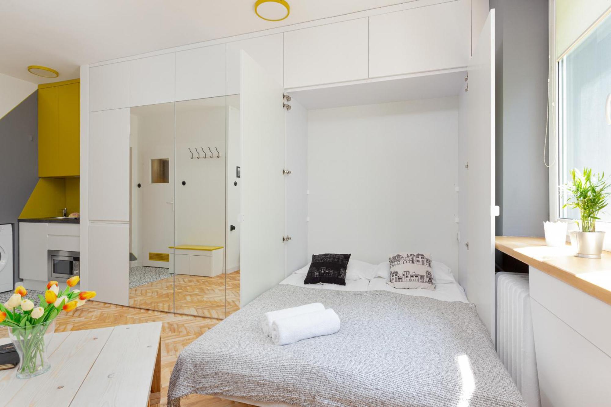 Starlight In By Renters * Warsaw