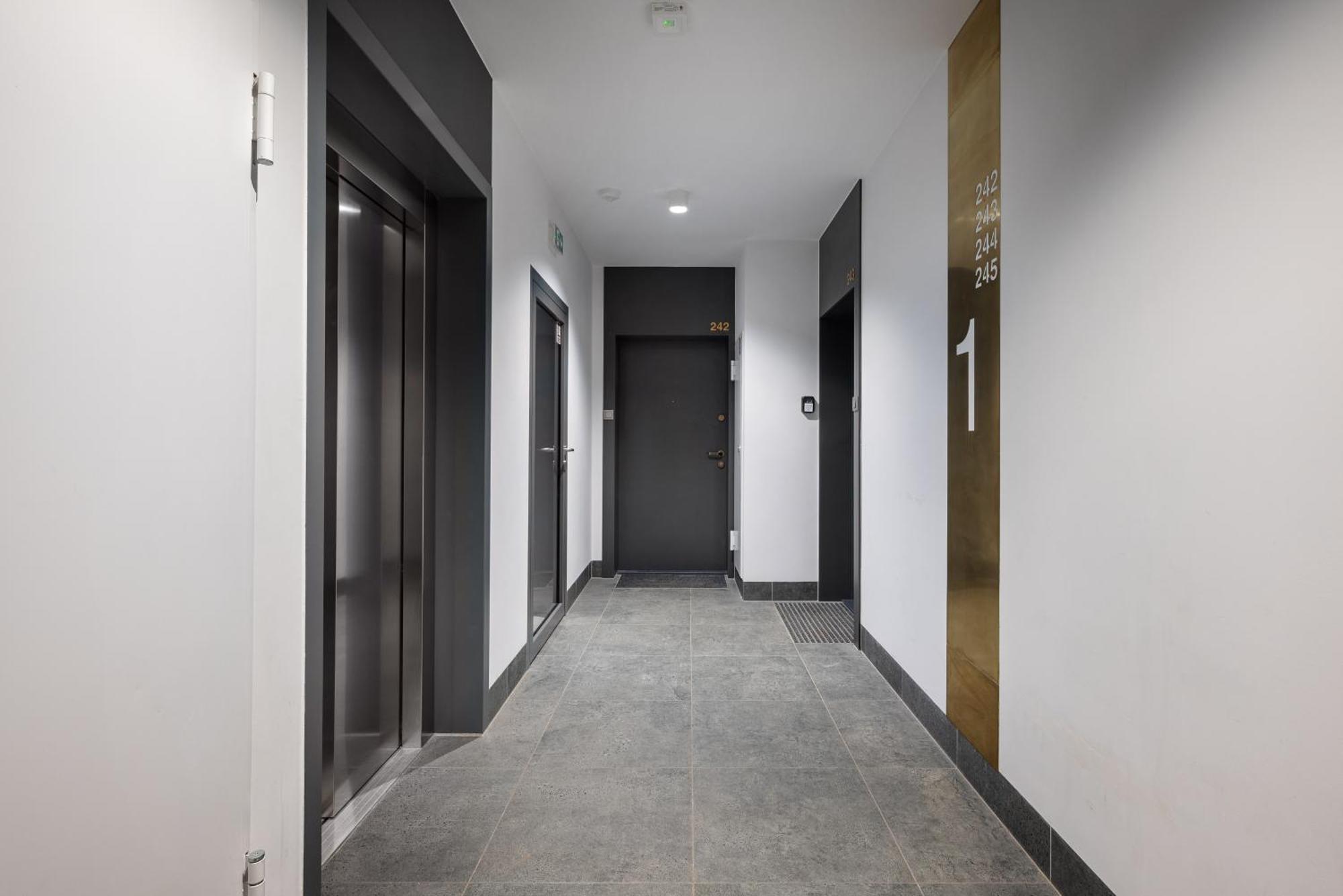 High Wilanow Modern Apartment Warsaw