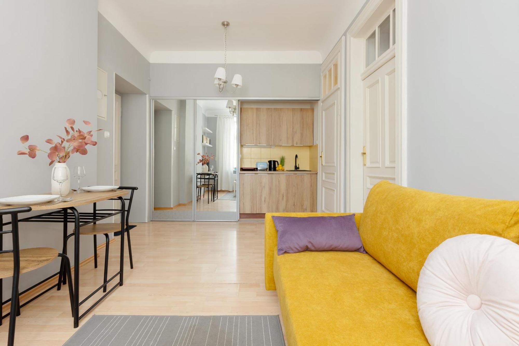 Sunny Lwowska Street Metro By Renters Apartament Warszawa