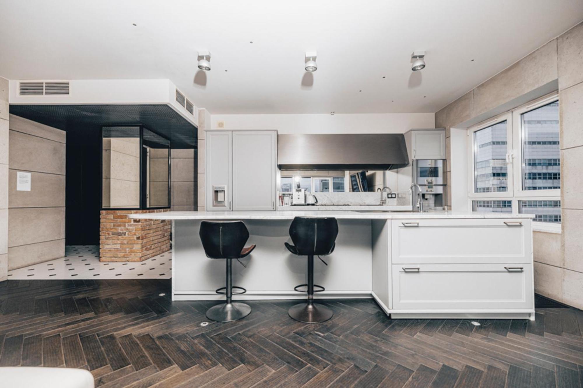 Apartment Black Pearl - Amazing View, 130 Sqm Warschau