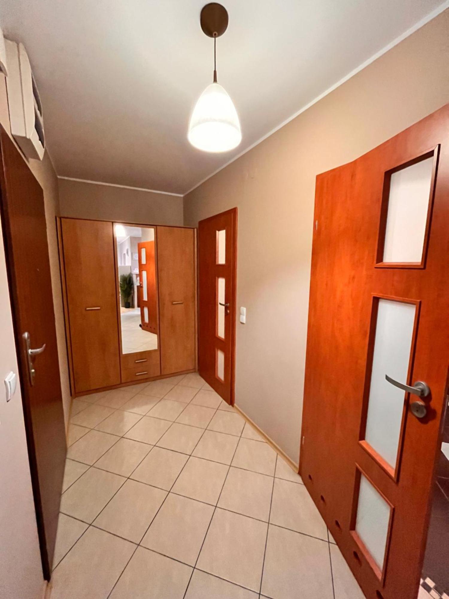 Roentgena 16 Przy Centrum Onkologii I Klinice Novum