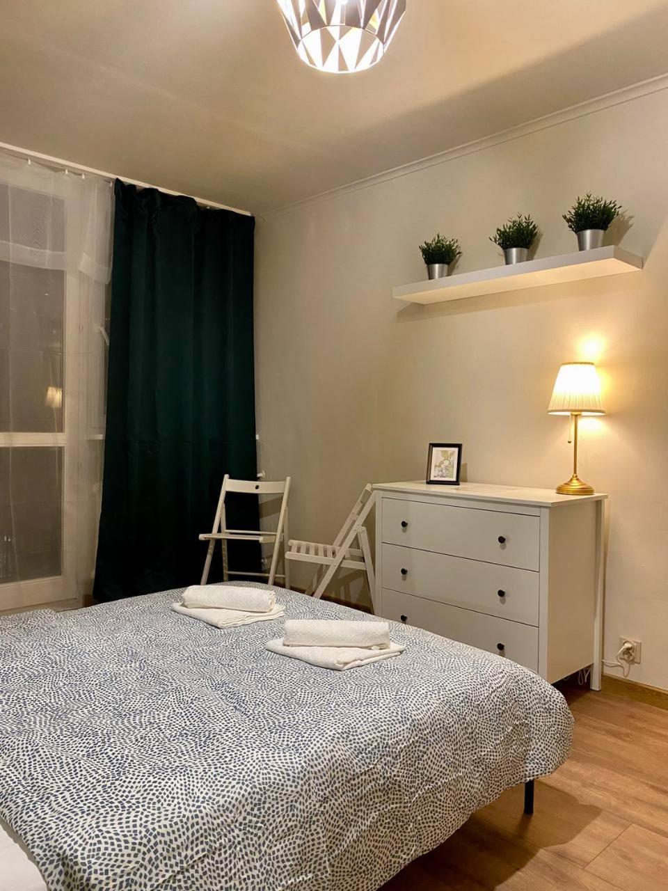 Halby Rondo Onz Guest house Warsaw