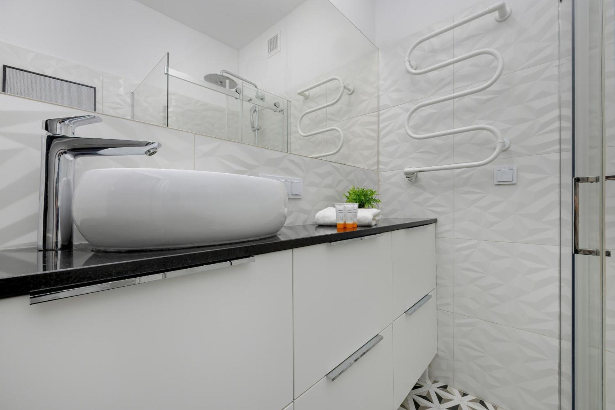 Apartment City Center Turquoise By Renters *