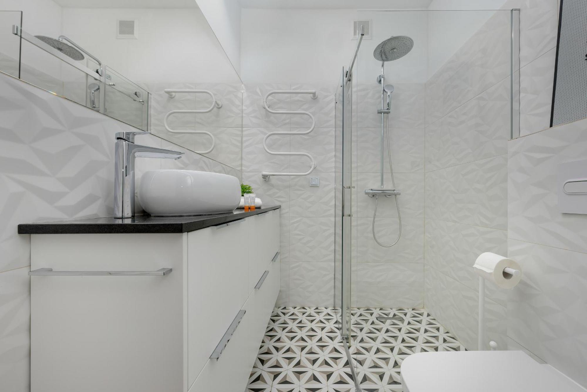 City Center Turquoise By Renters