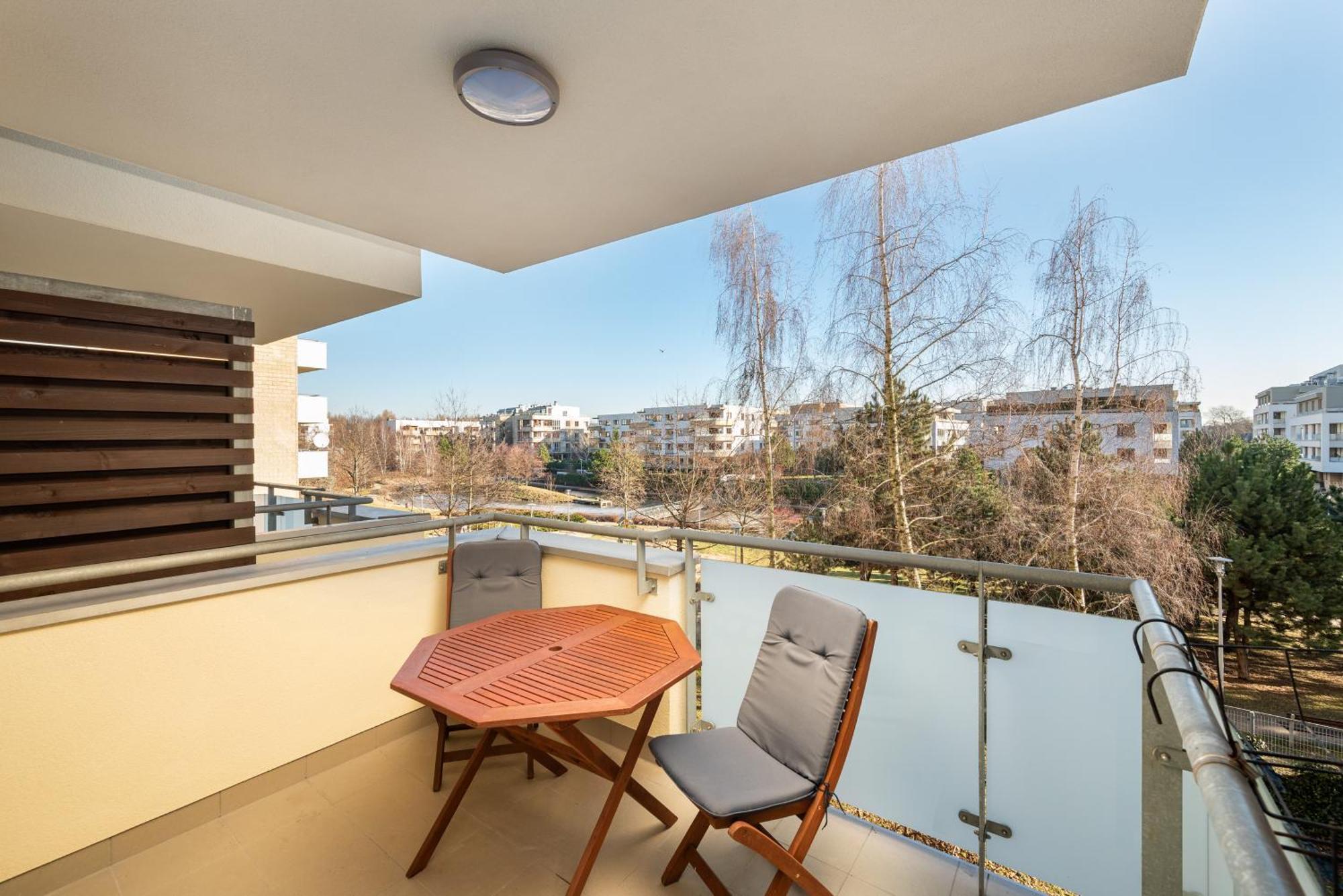 Wygledowska 2-bedroom * Warsaw