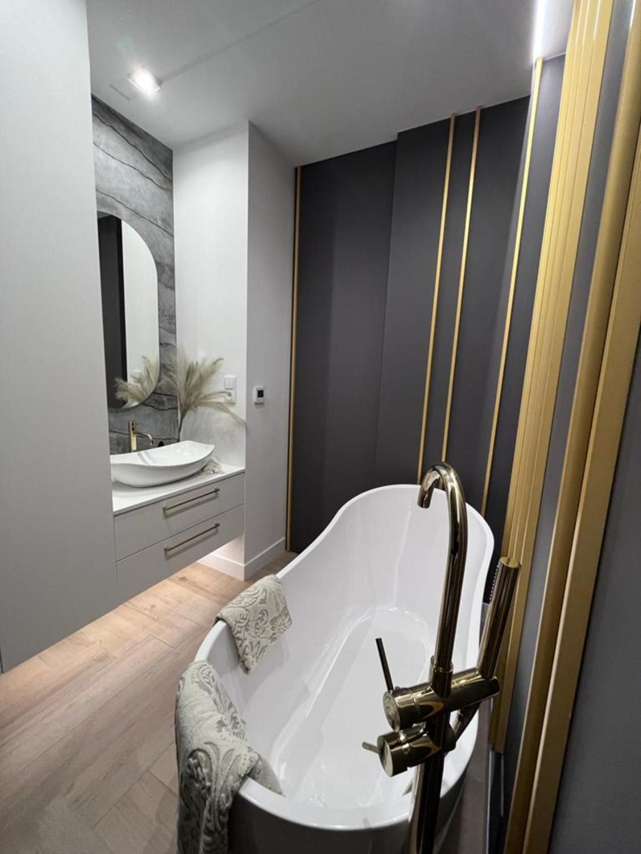 Vipwarsawapartments Pl Gold Mennica Apartment Warsaw