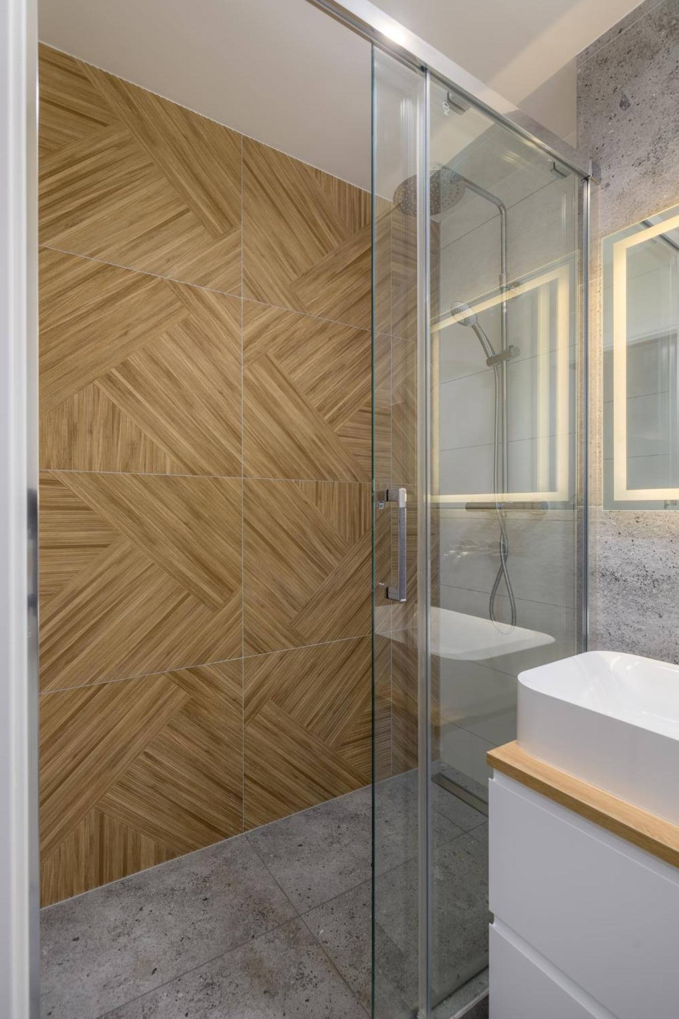 Muranow Modern With Balcony Ecru Wwa70 Warsaw