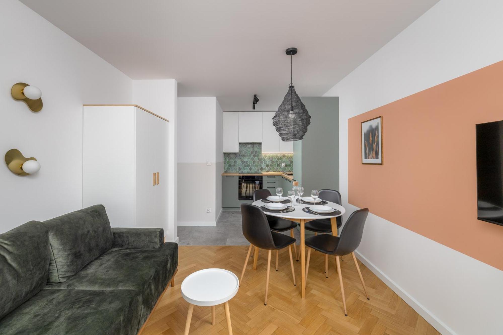 Muranow Modern With Balcony Ecru Wwa70 Apartment