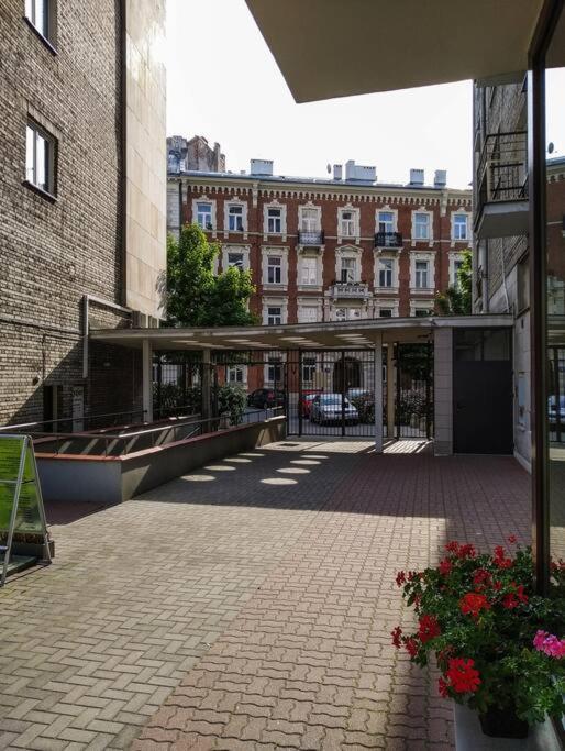 Great 2 Bdr Apartment, Prestigious Location In The Center Of Warsaw. * Varsóvia