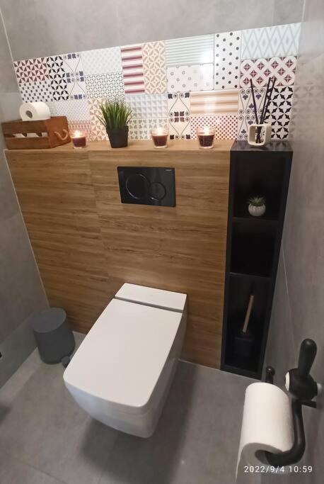 Comfy, Familly Friendly Apartment. Balcony. Garage. Căn hộ