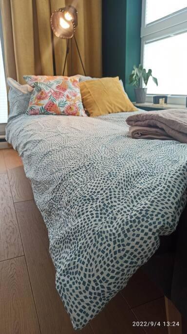 Comfy, Familly Friendly Apartment. Balcony. Garage. Apartment